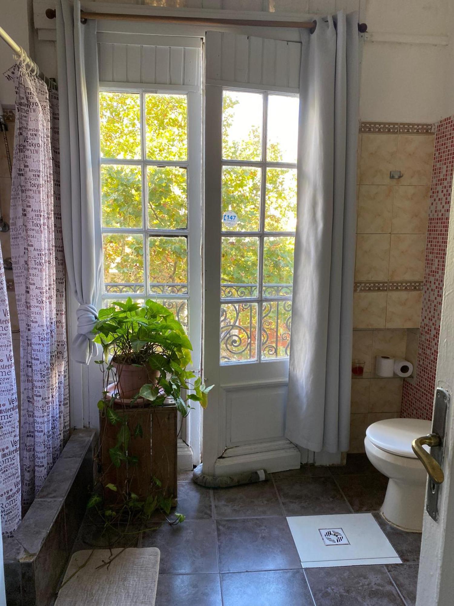 Quarto em Acomodações Particulares Edificio Quijano *